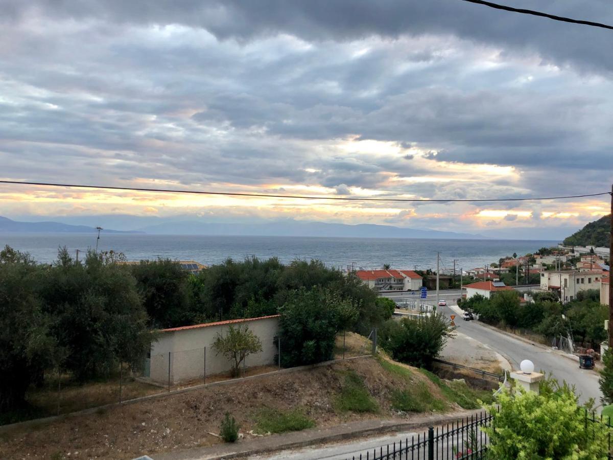 Paralia Platanou Seaview House Exterior photo